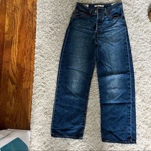 Levi’s Ribcage Straight jeans